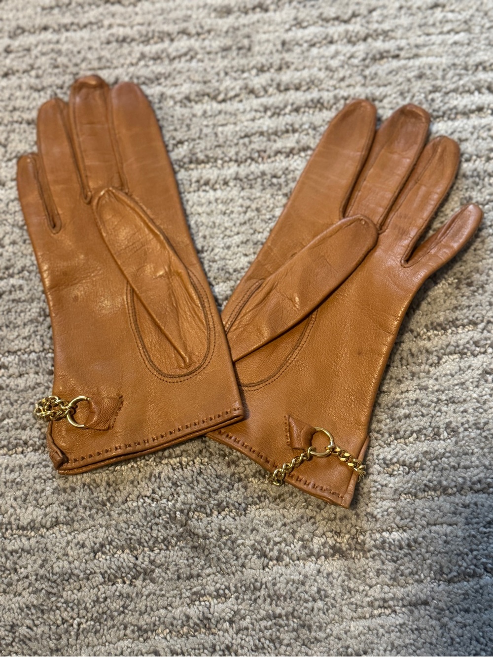 Vintage 70s I. Magnin Brown Calfskin Leather Gloves w/ Gold Chain XS